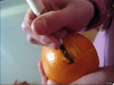 sculpter une orange de Noël