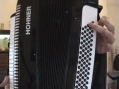 apprendre les bases de l'accordéon