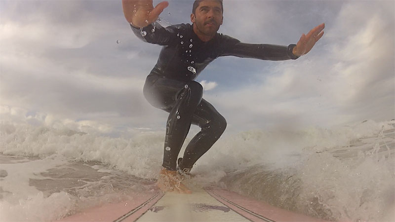 apprendre le surf : glisse debout
