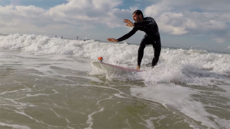 apprendre le surf : premiers virages