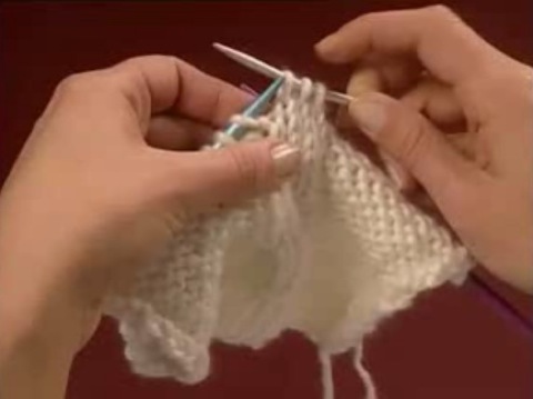 réaliser une torsade en tricot