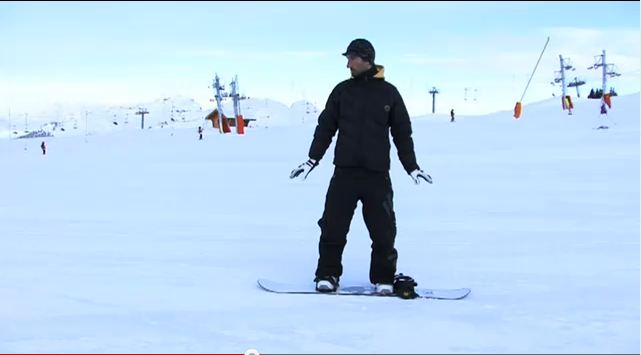adopter la bonne position en snowboard - débutant