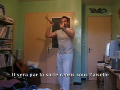 apprendre les mouvements au nunchaku